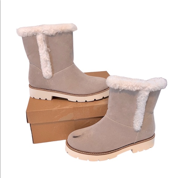 Oasis Society Shoes - NWB Oasis Society Nordic Faux Fur Trim Boot